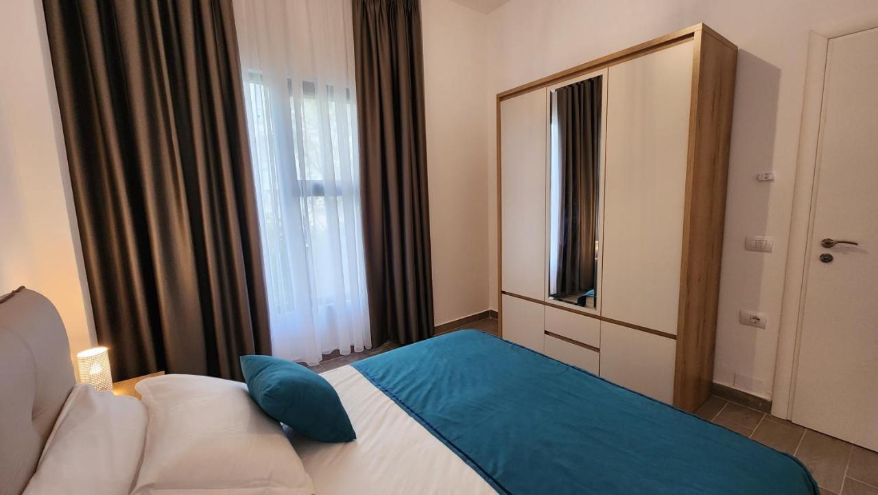 Solar Rooms And Apartments ヒマラ エクステリア 写真